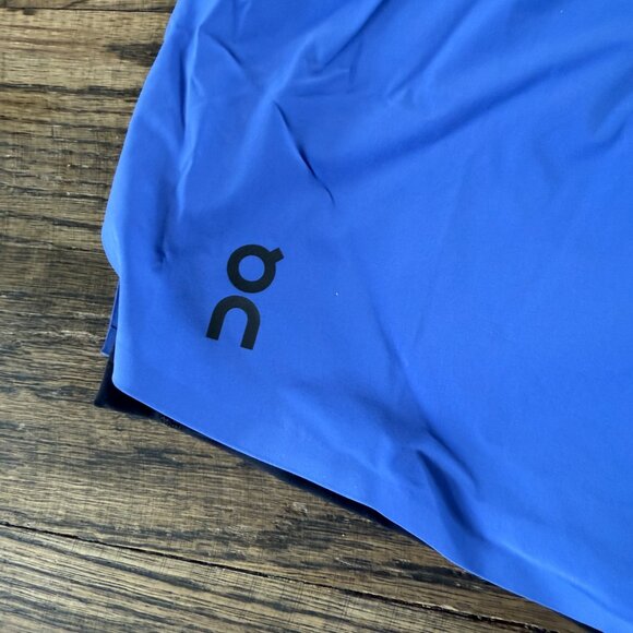 ON RUNNING Athletic Shorts Size XS in Cobalt /Black NWT $80 - Picture 4 of 8